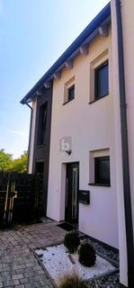 /international/at/gotzendorf-an-der-leitha-lower-austria-310120475889/
