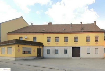 /international/at/stockerau-lower-austria-310120428081/