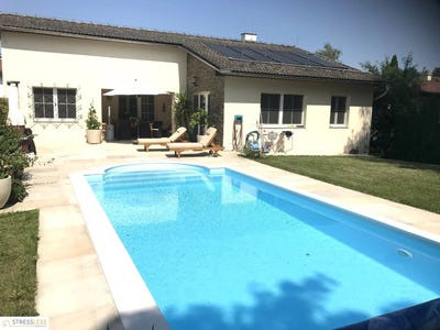 /international/at/korneuburg-lower-austria-310110429230/