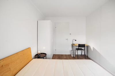 /international/at/waagner-biro-strasse-graz-styria-310108323849/