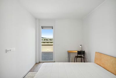 /international/at/waagner-biro-strasse-graz-styria-310102723316/