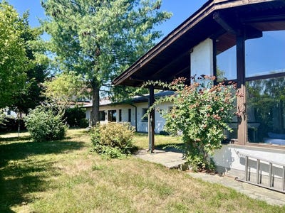 /international/at/seewalchen-am-attersee-upper-austria-310120546943/