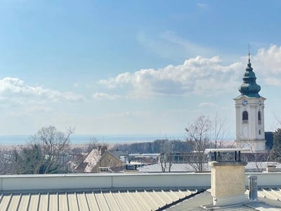 /international/at/neusiedl-am-see-burgenland-310110428720/