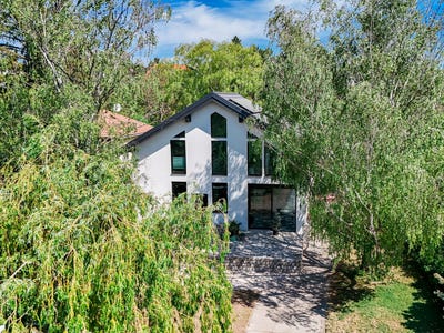 /international/at/enzesfeld-lindabrunn-lower-austria-310108727683/