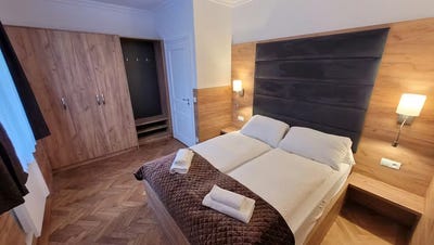 /international/at/linzer-strasse-vienna-vienna-310093841588/