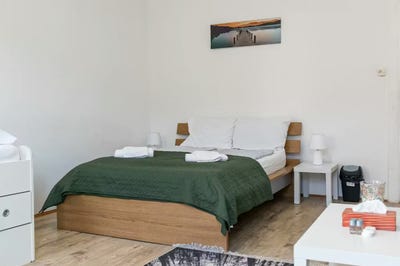/international/at/allerheiligengasse-vienna-vienna-310108988894/