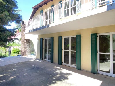 /international/at/wiener-neustadt-lower-austria-310110401425/