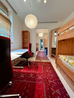 /international/at/im-obstgarten-maria-enzersdorf-lower-austria-310104208307/