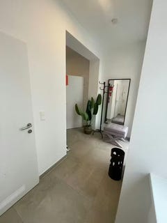 /international/at/brambillagasse-vienna-vienna-310098551357/
