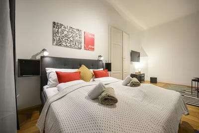 /international/at/elisabethstrasse-graz-styria-310099214339/