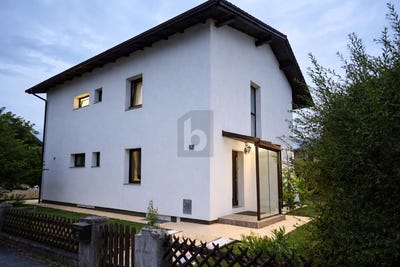 /international/at/amstetten-lower-austria-310107944317/