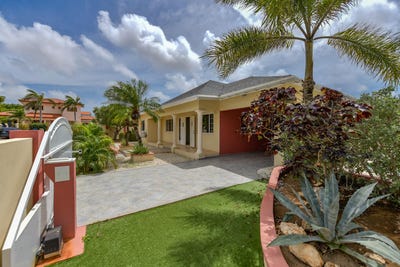 /international/aw/gx4x-23q-oranjestad-aruba-oranjestad-oranjestad-310101082179/?lang=zh-cn
