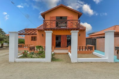 Rasmijnstraat 7, Sint Nicolaas, Aruba, Sint Nicolaas, Aruba House