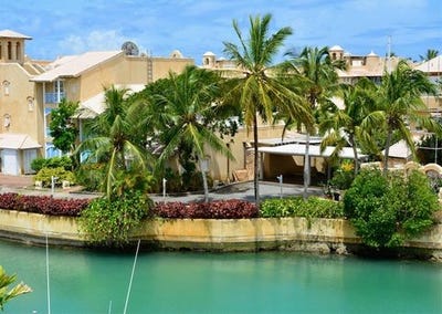 /international/bb/port-st-charles-st-peter-saint-peter-310100794730/