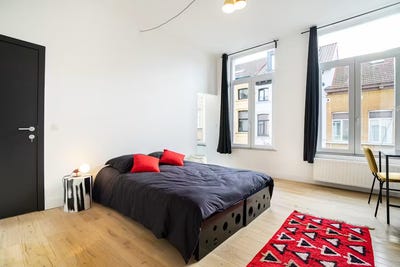 /international/be/rue-de-bordeaux-saint-gilles-brussels-310108989845/