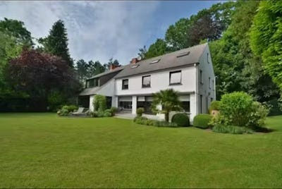 /international/be/domaine-fuji-kraainem-west-flanders-310093820274/