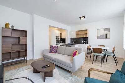 /international/be/chaussee-de-vleurgat-ixelles-brussels-310097540430/