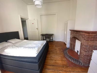 /international/be/rue-du-berceau-brussels-brussels-310108670514/