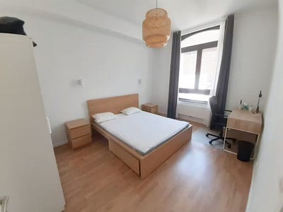 /international/be/rue-georges-garnir-schaerbeek-brussels-310098553731/