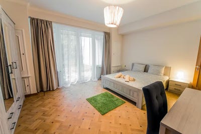 /international/be/chaussee-de-wavre-auderghem-brussels-310093852336/