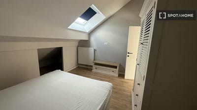 /international/be/brussels-brussels-310108516306/