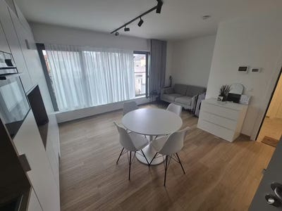 /international/be/avenue-de-cortenbergh-brussels-brussels-310098557229/