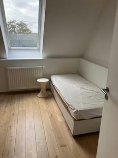 /international/be/vlezenbeeklaan-sint-pieters-leeuw-west-flanders-310102641505/