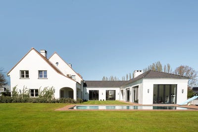 /international/be/halle-west-flanders-310107360405/