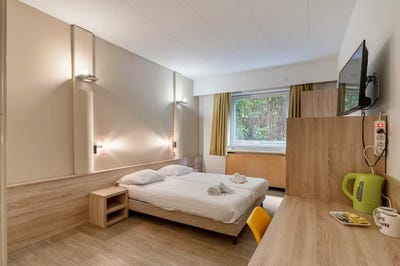 /international/be/waterloose-steenweg-sint-genesius-rode-west-flanders-310093841963/