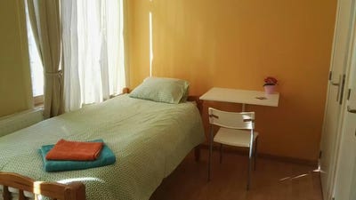 /international/be/john-waterloo-wilsonstraat-brussels-brussels-310108644424/