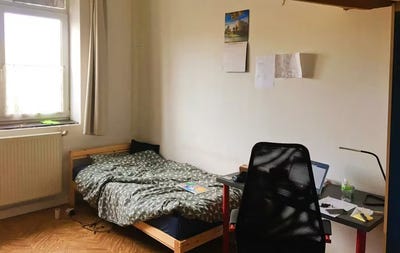 /international/be/chaussee-de-mons-anderlecht-brussels-310093834808/