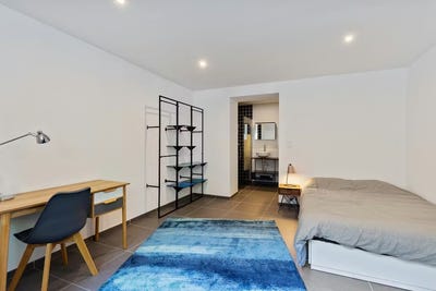 /international/be/waterloosesteenweg-ixelles-brussels-310108968687/