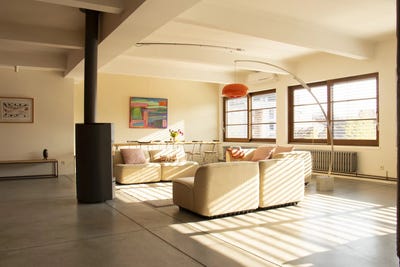 /international/be/ixelles-brussels-310107969637/
