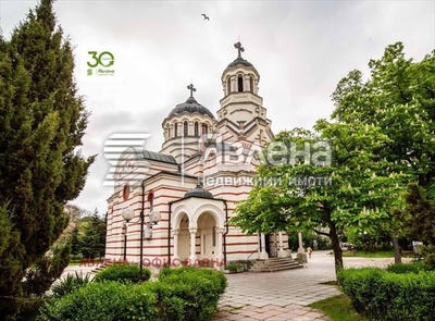 /international/bg/винс-червен-площад-vins-cherven-ploshtad-варна-varna-310108370279/