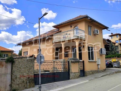 /international/bg/гр-априлци-gr-aprilci-ловеч-lovech-310102458131/