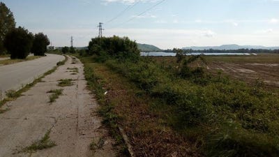 /international/bg/промишлена-зона-север-promishlena-zona-sever-ловеч-lovech-120084911895/