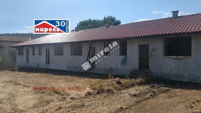 /international/bg/с-юнец-s-iunec-варна-varna-310103090206/