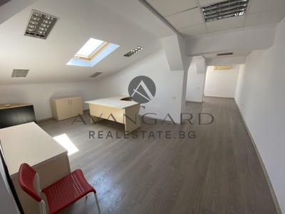 /international/bg/център-младежки-хълм-centar-mladejki-halm-пловдив-plovdiv-province-120086200197/