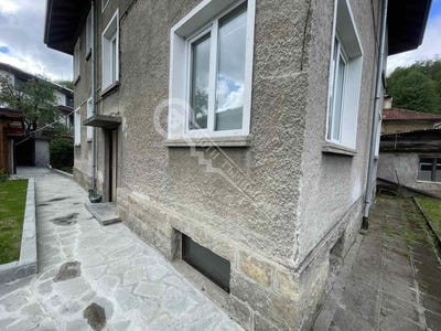 /international/bg/гр-трявна-gr-triavna-габрово-gabrovo-310108158721/