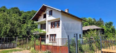 /international/bg/гр-априлци-gr-aprilci-ловеч-lovech-310100600876/