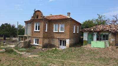 /international/bg/гр-вълчи-дол-село-червенци-gr-valchi-dol-selo-chervenci-варна-varna-310100440756/