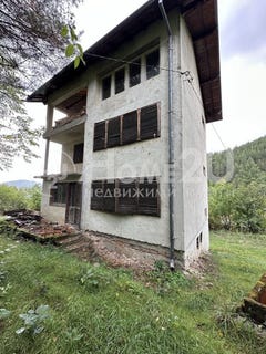 /international/bg/с-луково-s-lukovo-софия-sofia-province-310097544640/