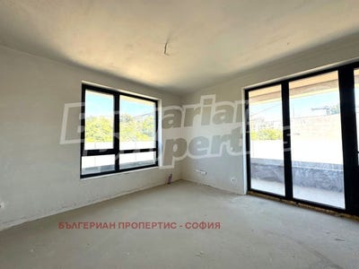 /international/bg/зона-б-5-zona-b-5-софия-sofia-city-province-310108941438/