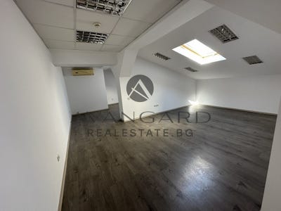 /international/bg/център-млад-centar-mlad-пловдив-plovdiv-province-120077165013/