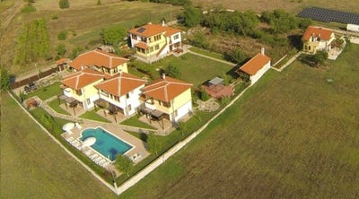 /international/bg/с-царева-поляна-s-careva-poliana-хасково-haskovo-province-310100825375/