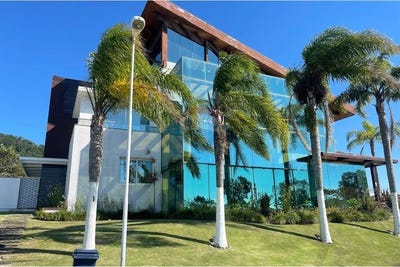 /international/br/2399-estrada-dario-manoel-cardoso-florianopolis-santa-catarina-310103793118/