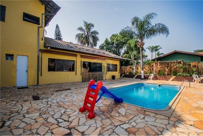/international/br/598-rua-luiz-de-campos-serra-valinhos-sao-paulo-310099783098/