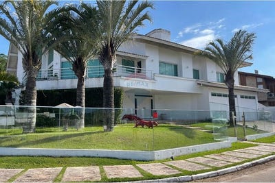 /international/br/34-rua-das-amendoeiras-florianopolis-santa-catarina-310103792855/