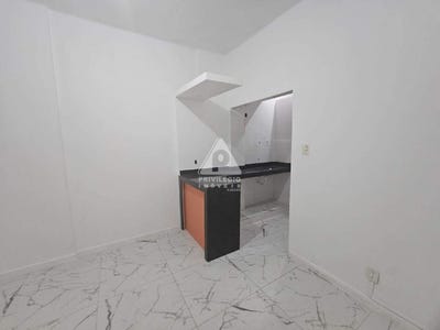 /international/br/137-rua-dois-de-dezembro-unit-105-rio-de-janeiro-rio-de-janeiro-310101285538/