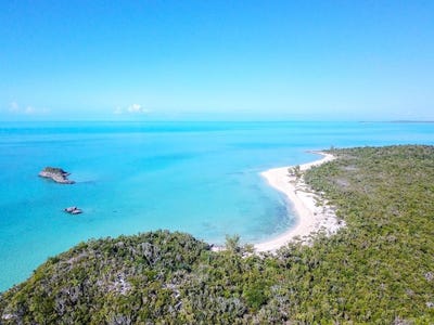/international/bs/16-acre-beachfront-parcel-long-island-long-island-310094891013/
